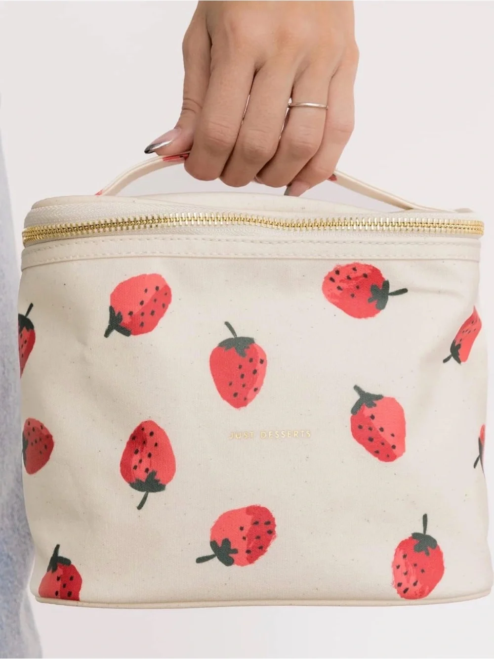 kate spade new york Small Insulated Lunch Box, Strawberries. NWT.